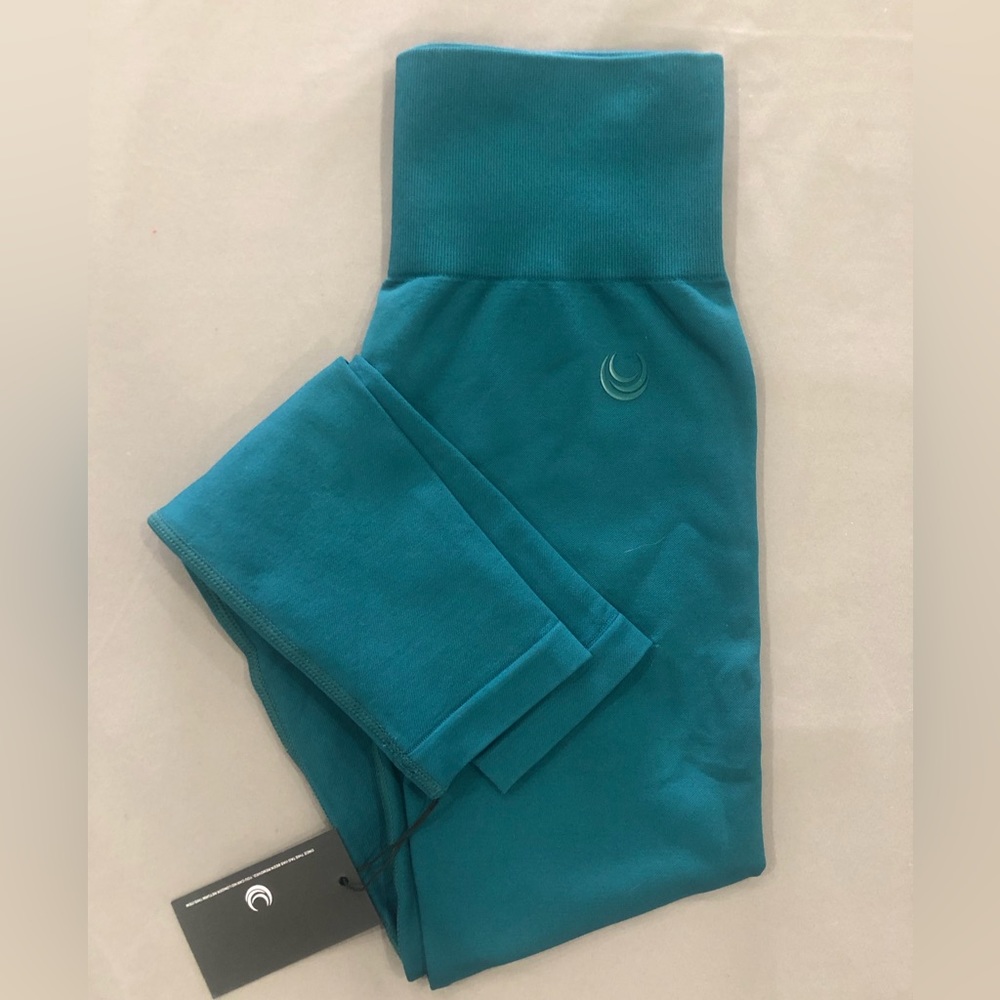 Lazuli Label Seamless Block Color Leggings
